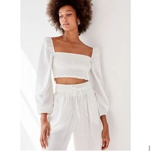 NWOT Aritzia WILFRED Inaya White Poplin Smocked Off Shoulder Blouse Top, Size M